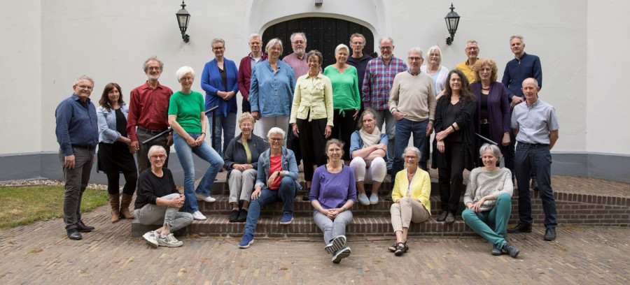 Groepsfoto Drents kamerkoor in 2022